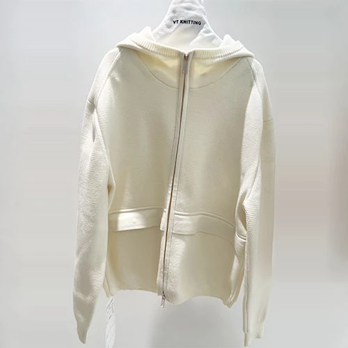 Chaqueta para hombres caminando