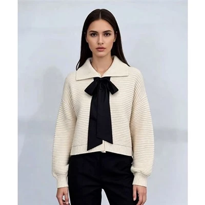 Top sin costuras con cuello simulado de Wholegarment